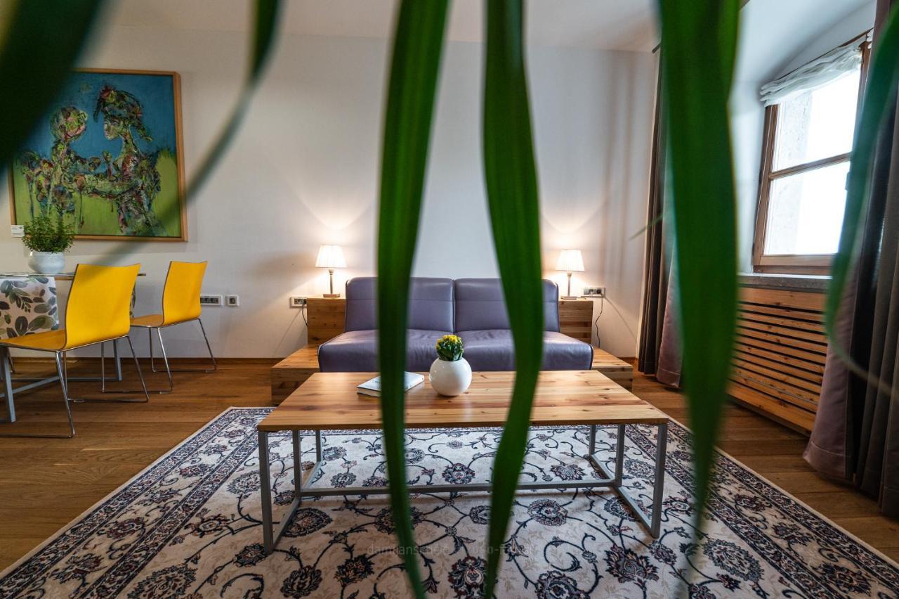Vila Vipolze - Rooms & J. Suites Екстер'єр фото